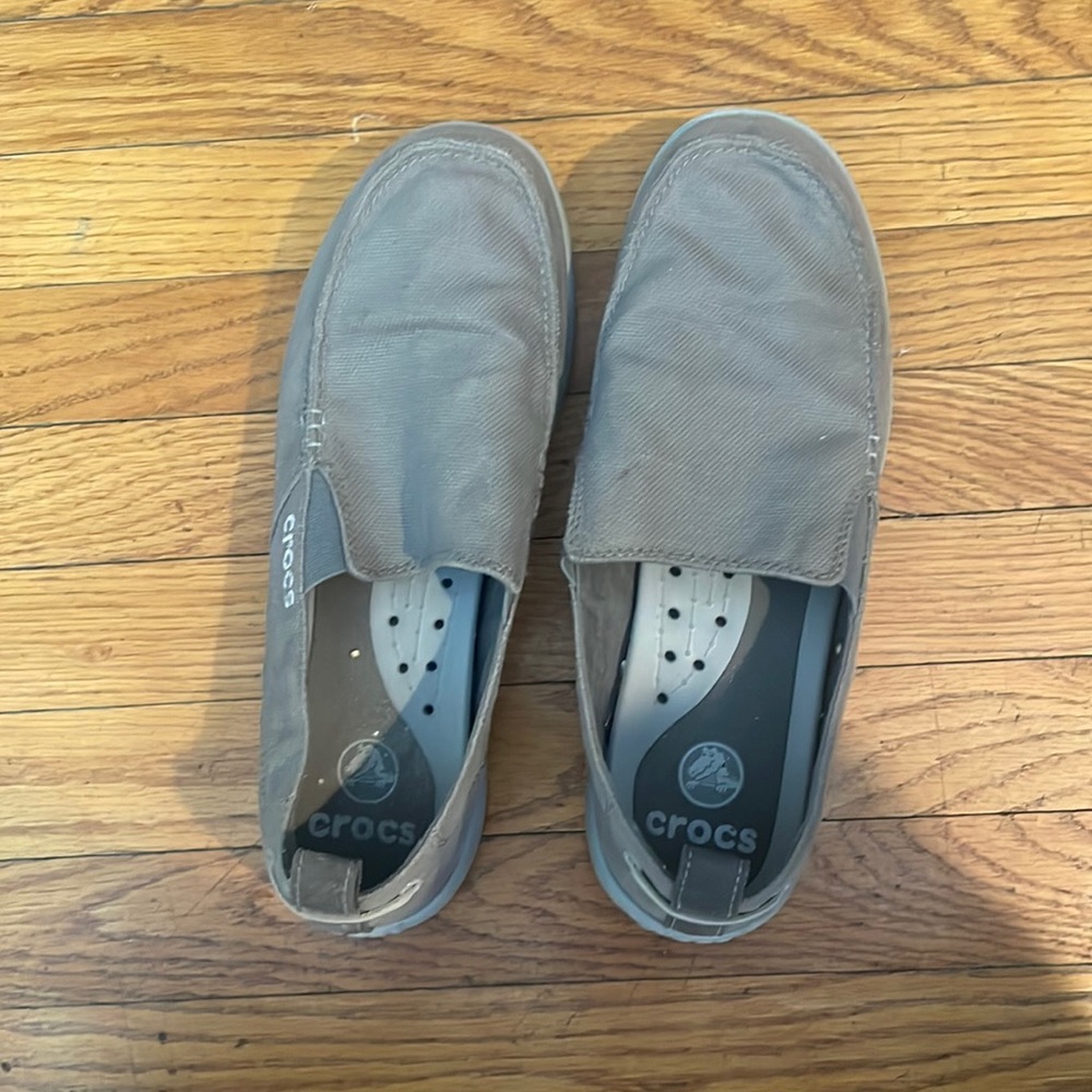 Crocks walu shoe size 12